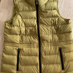 Super cute vest! Worn 1 time!